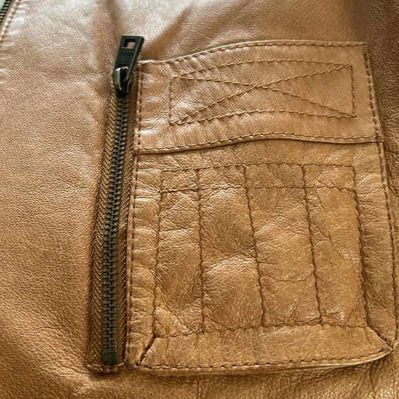 Genuine leather jacket by Andrew Mark - Picture 7 of 15